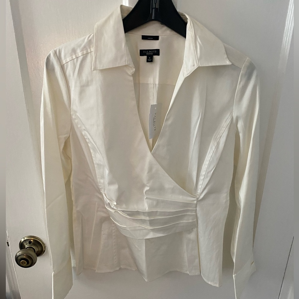 White dress shirt